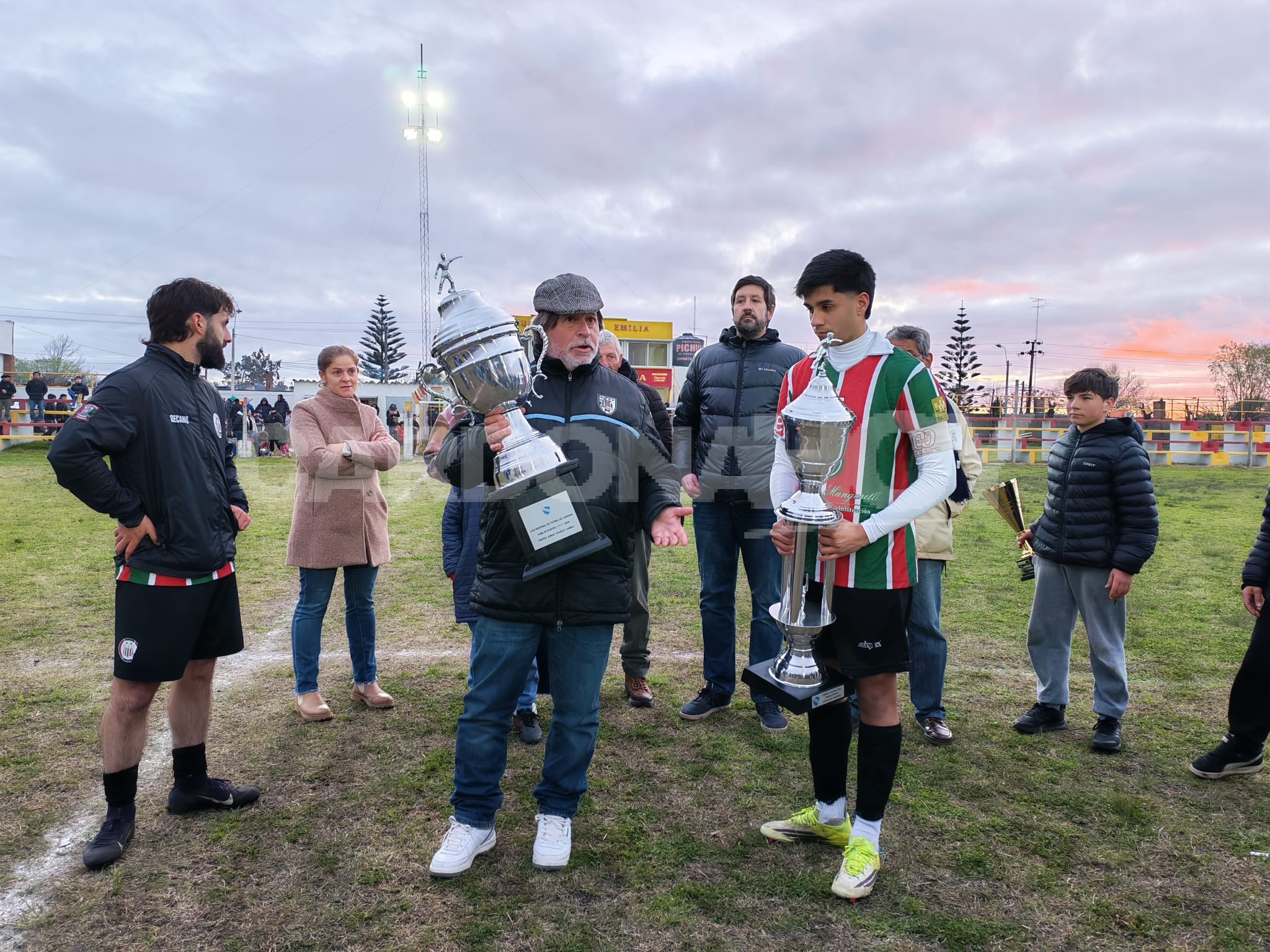 Colón cerró el Clausura con títulos en Primera y Tercera División — imagen 3