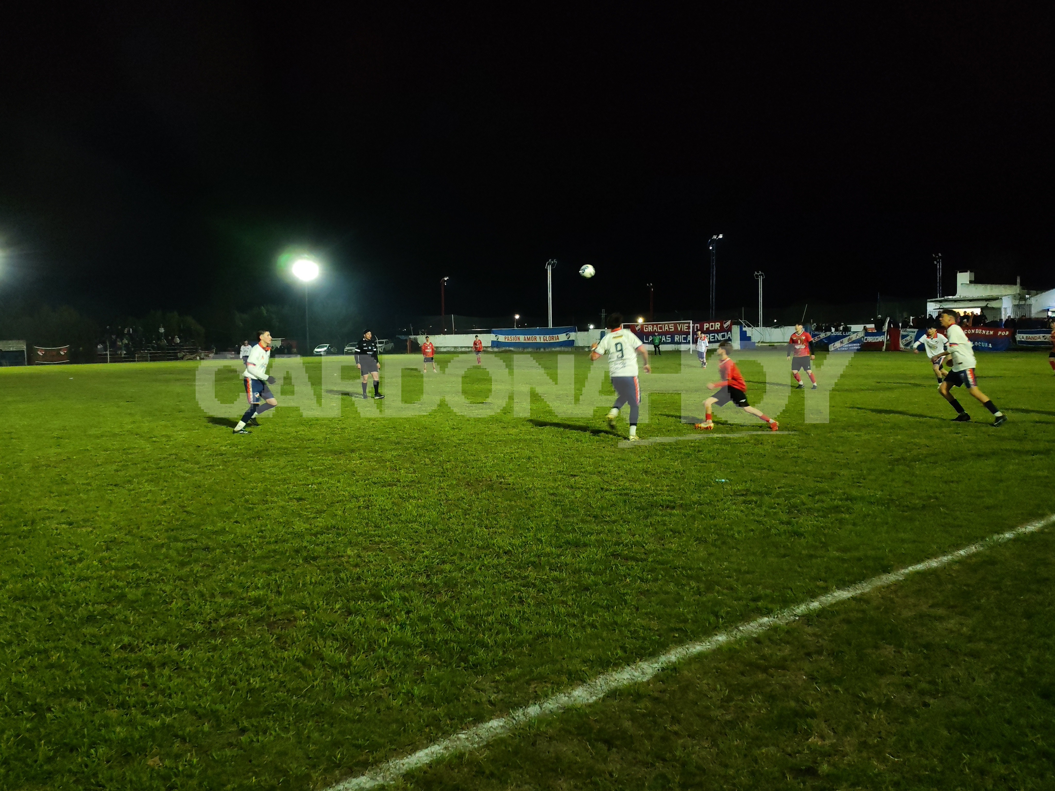 Nacional se hizo fuerte en el Parque Luis Valérico Perdomo y venció 2 a 1 a Artesano — imagen 1