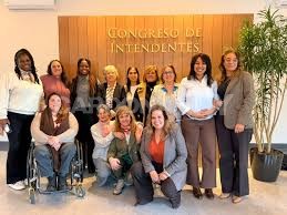 Comisión Interdepartamental de Género sesionó y articuló políticas con Inmujeres