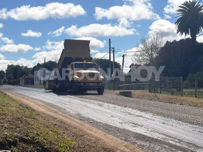Cardona avanza con la repavimentación de 15 cuadras y concentra trabajos en tres sectores