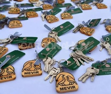 45 familias reciben hoy sus viviendas de MEVIR en Santa Catalina