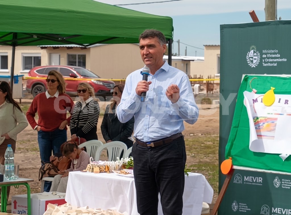 Andrés Lima destacó el crecimiento de Santa Catalina y anunció continuidad de MEVIR en Soriano — imagen 1