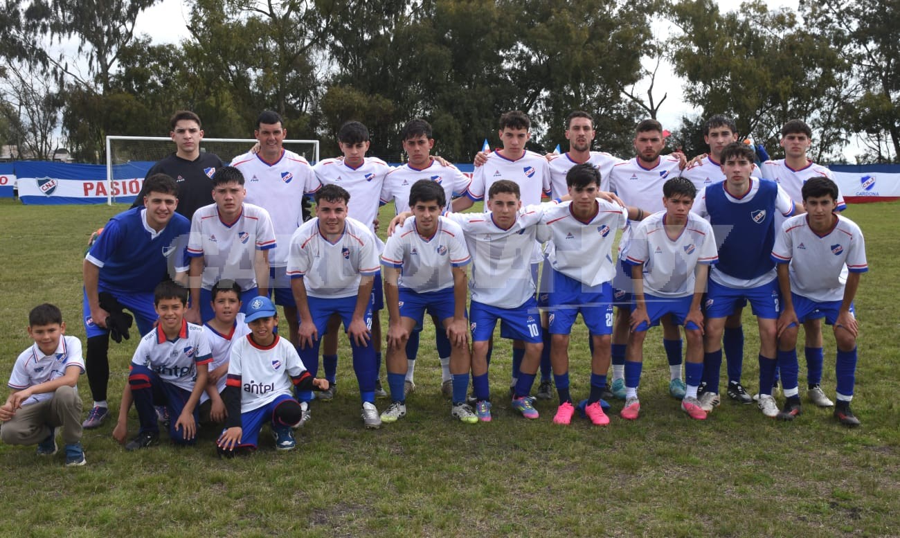Colón se impuso por 3 a 0 ante Nacional en la primera final por la unificación del título de la temporada 2026 de Tercera División de la Liga Regional de Fútbol de Cardona. — imagen 3