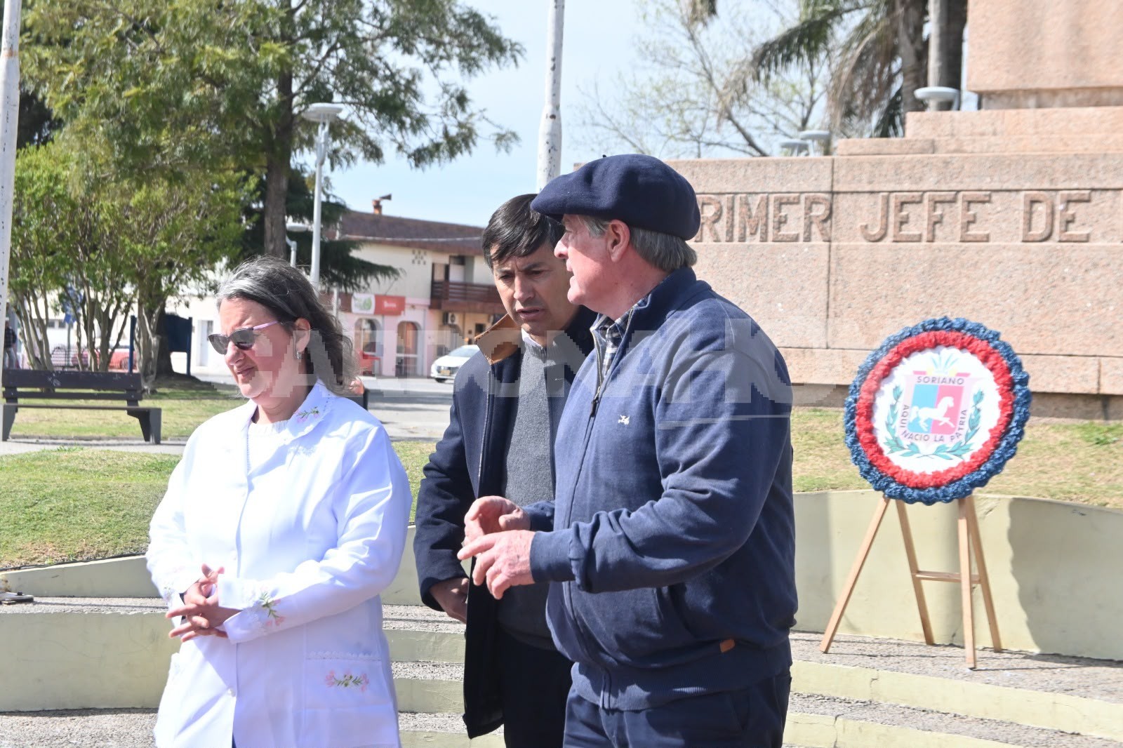 Alumnos de Cardona interpretaron el Himno Nacional en lengua de señas por Artigas — imagen 2