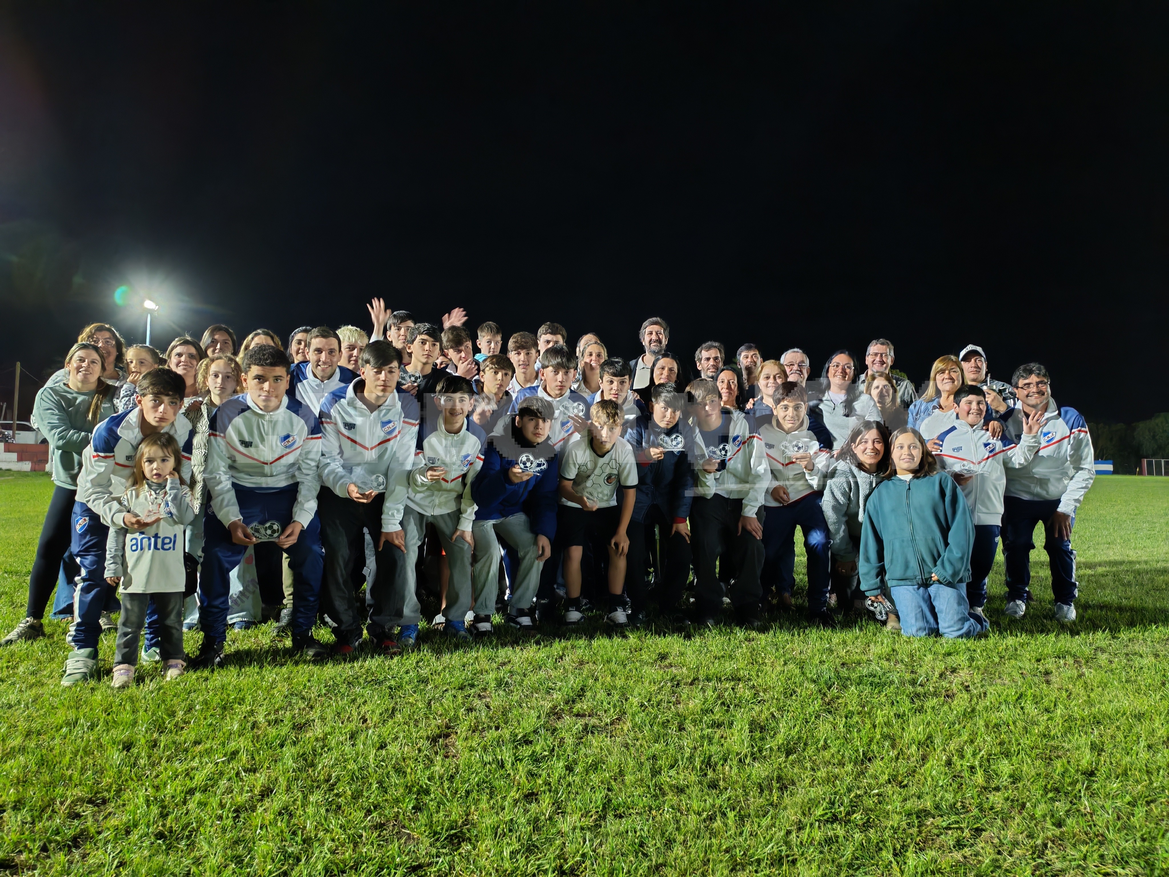 Liga de Cardona distinguió premió al platel Tricolor Sub-15 campeón invicto del Departamental
