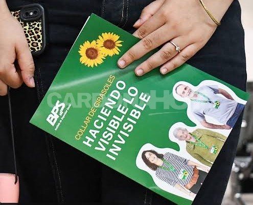 Colonia incorpora desde hoy el Collar de Girasoles para identificar discapacidades no visibles