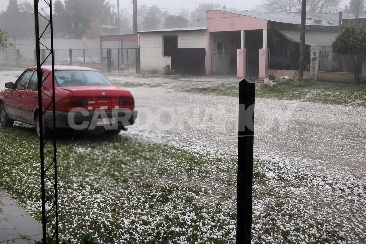 Tormentas golpearon el litoral y norte con inundaciones, fuertes lluvias y granizadas