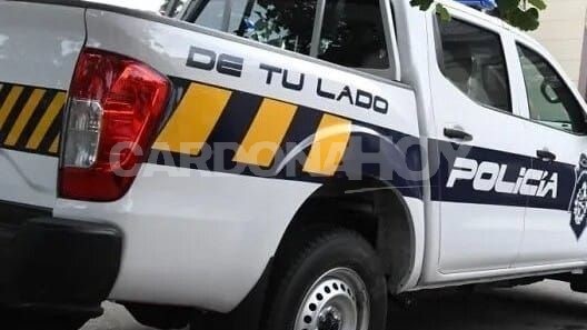 Adolescente denunció el hurto de su mochila en una parada de ómnibus de Cardona