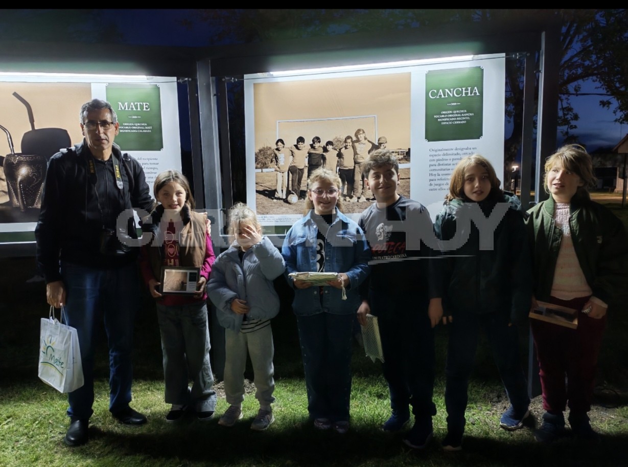 Cardona inauguró foto galeria con la muestra Pslabras que nos habitan