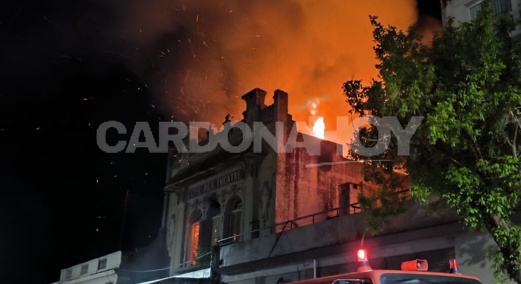 La Intendencia de Soriano busca definir medidas de seguridad para el edificio incendiado del ex Cine Rex