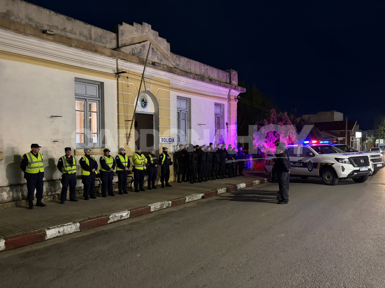 Unos 50 efectivos policiales participan del operativo de seguridad por el Rendez Vous 2026