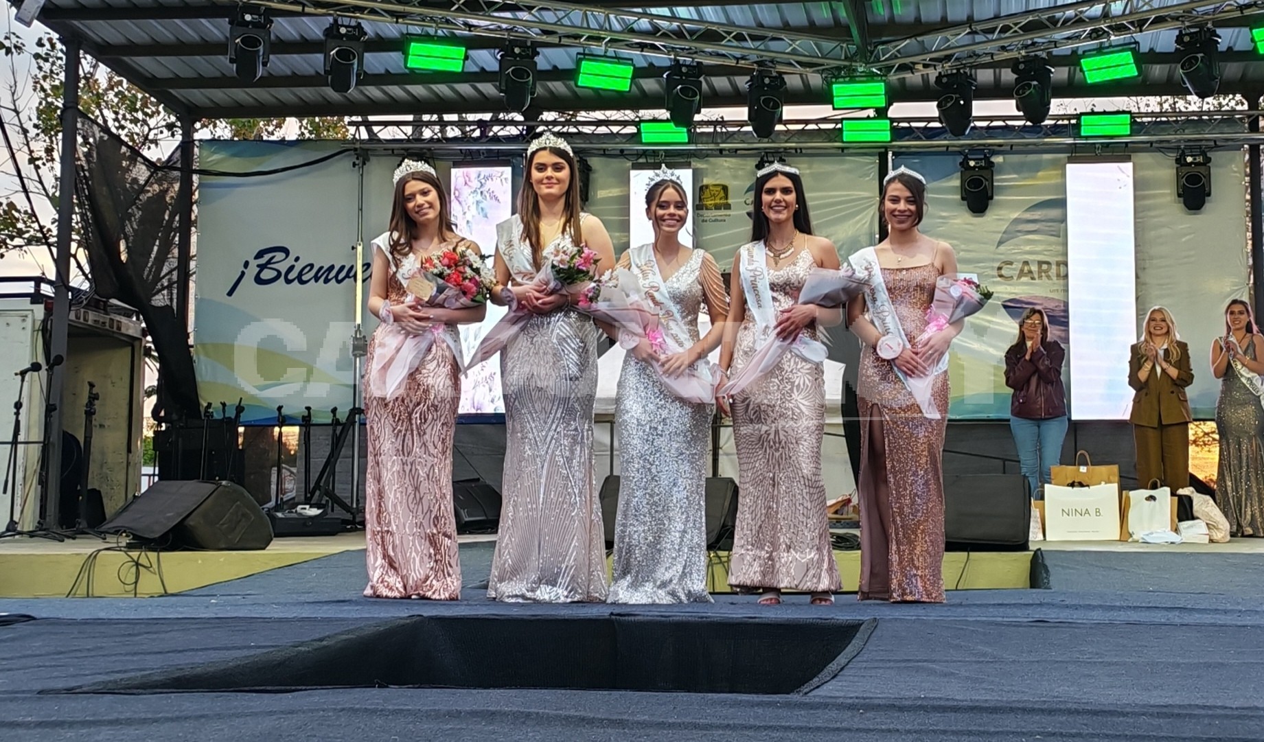 Josefina Lucero fue coronada Miss Rendez Vous 2026 en la 55.ª edición de la fiesta estudiantil