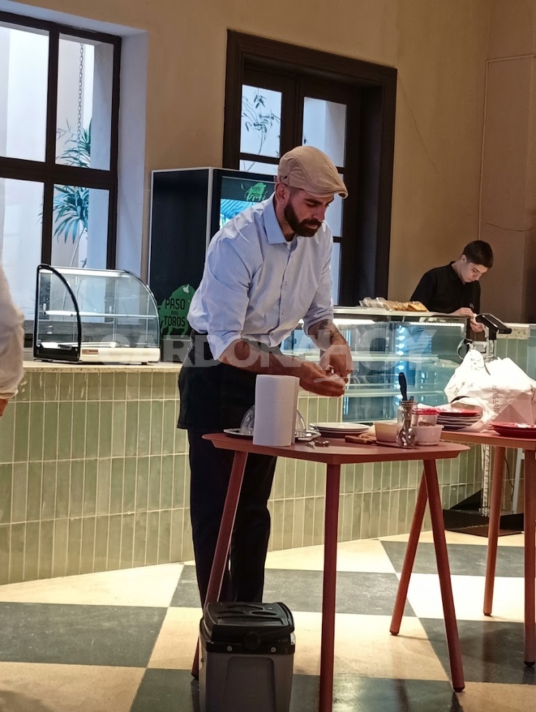 Facundo Amestoy representa a Soriano en el certamen gastronómico nacional “El Postre del Papa” ante la visita de León XIV