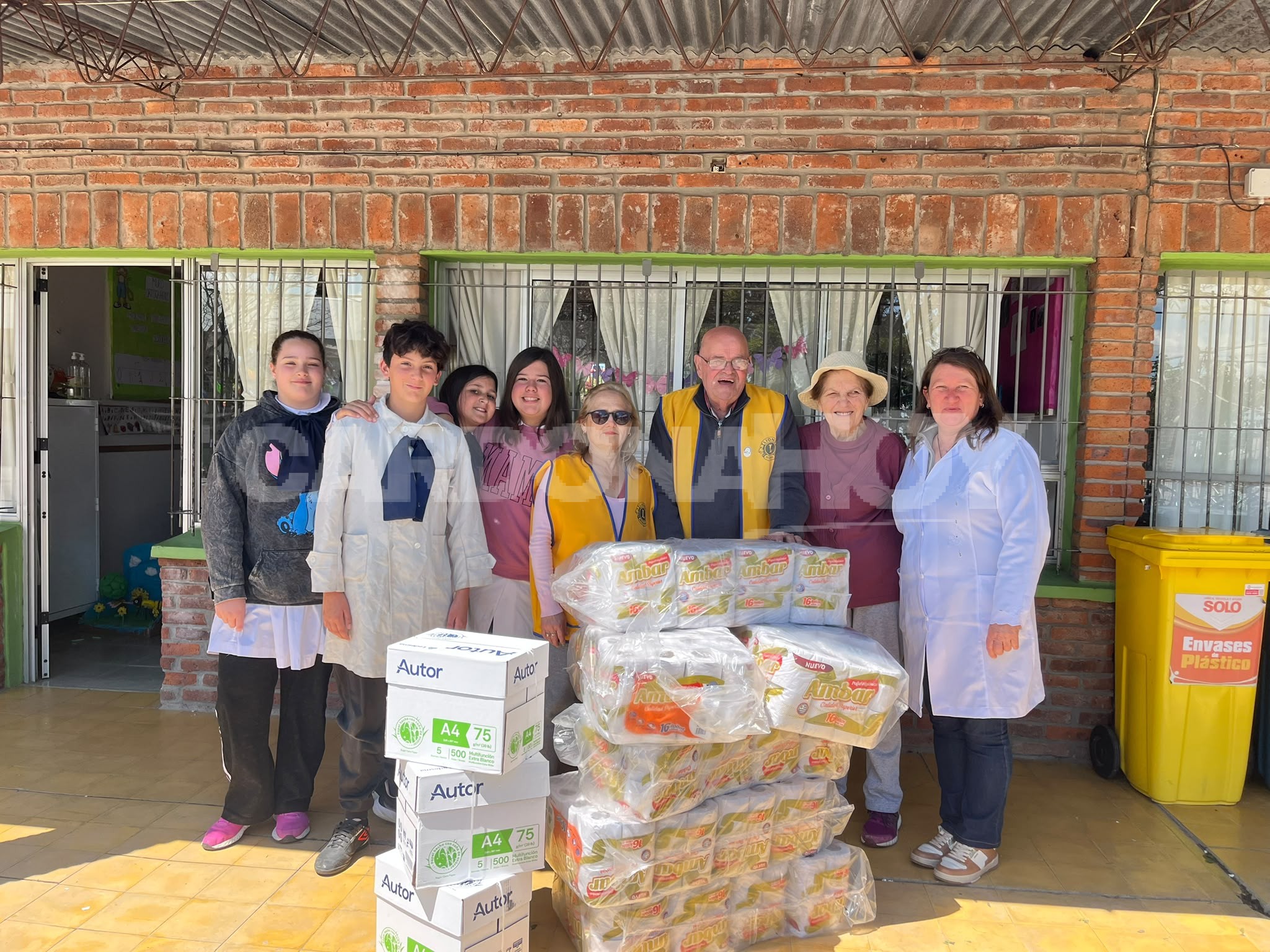 Club de Leones Cardona – Florencio Sánchez entregó importantes donaciones a instituciones educativas y sociales de la zona — imagen 5